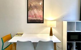 Charming Bright Sunny Studio Near Canal St Martin