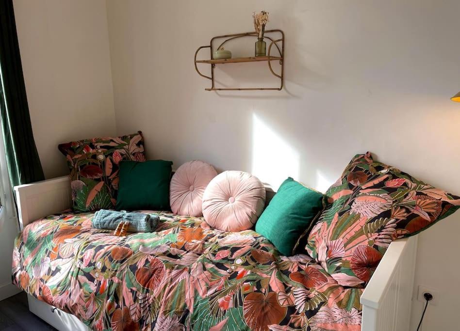 Charming Bright Sunny Studio Near Canal St Martin Parigi Esterno foto