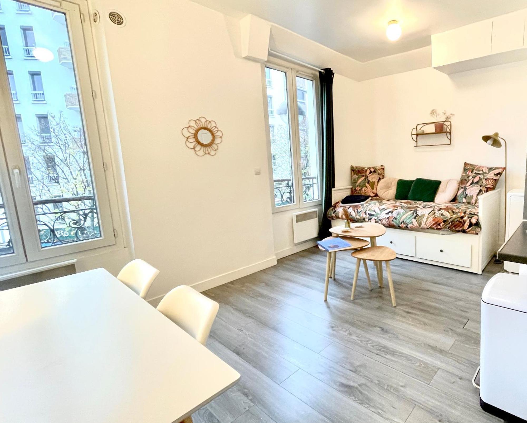 Charming Bright Sunny Studio Near Canal St Martin Parigi Esterno foto